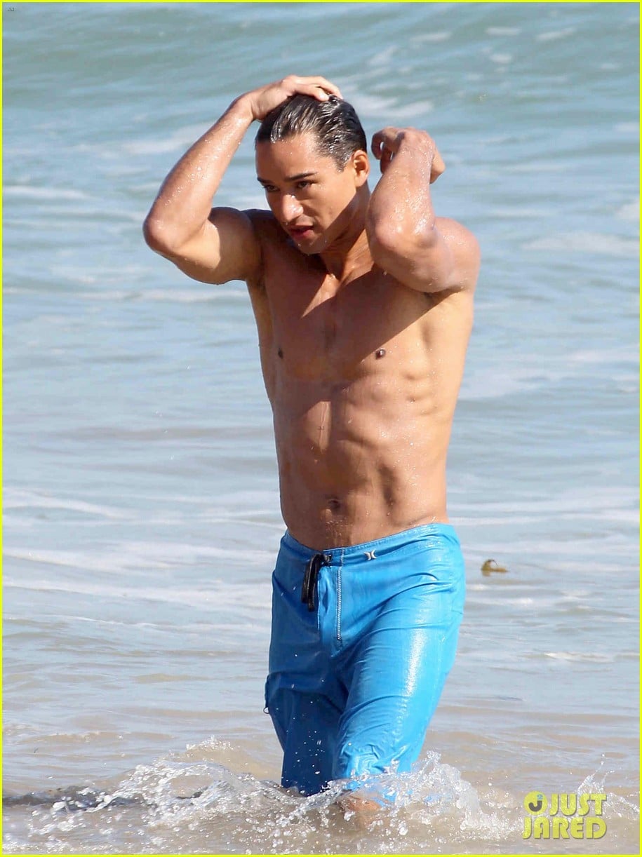 Eva Longoria: Malibu Beach with Shirtless Mario Lopez!: Photo 2688178