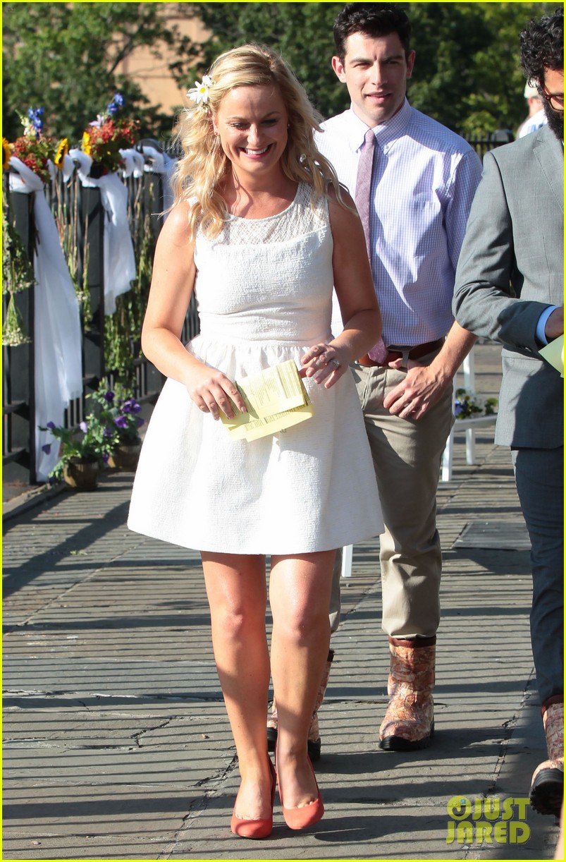 amy poehler they came together set with archie 10