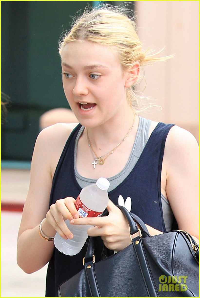 Dakota Fanning: Gym Lover: Photo 2708228 | Dakota Fanning Photos | Just