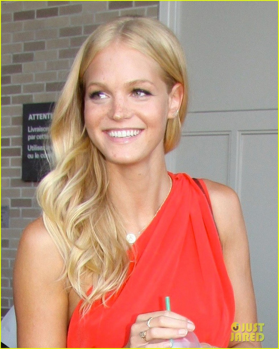 Erin Heatherton: Victoria's Secret Store Appearance!: Photo 2711601