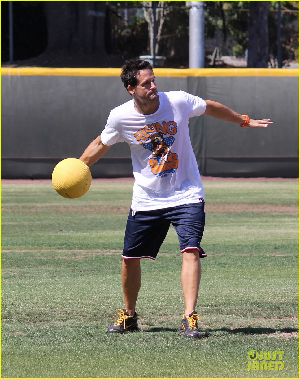 Josh Hutcherson Rising Stars of America Kickball Game! Photo 2700570