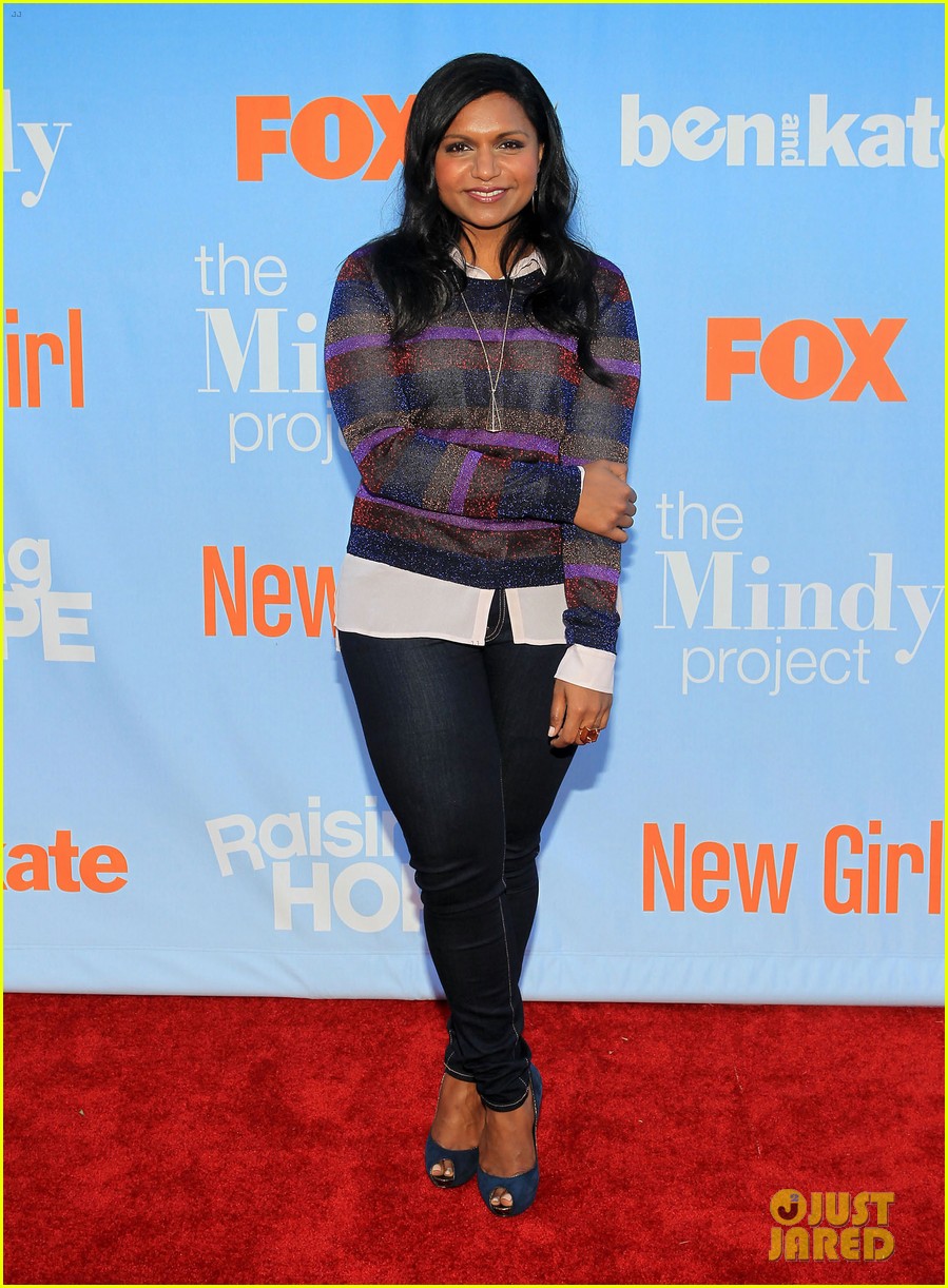 Mindy Kaling & Dakota Johnson Fox Tuesday Night Event! Photo 2709244