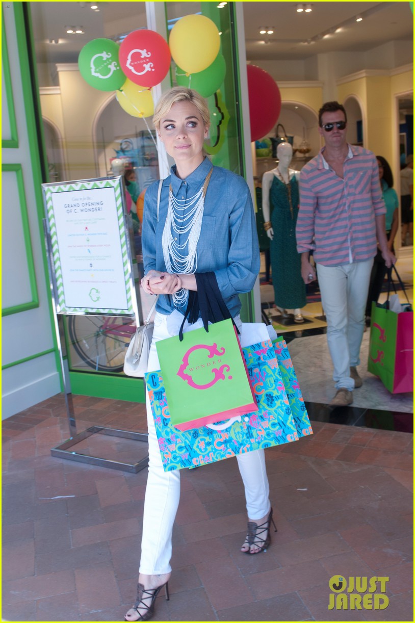 Jaime King C. Wonder Fashion Island Store Opening! Photo 2701531