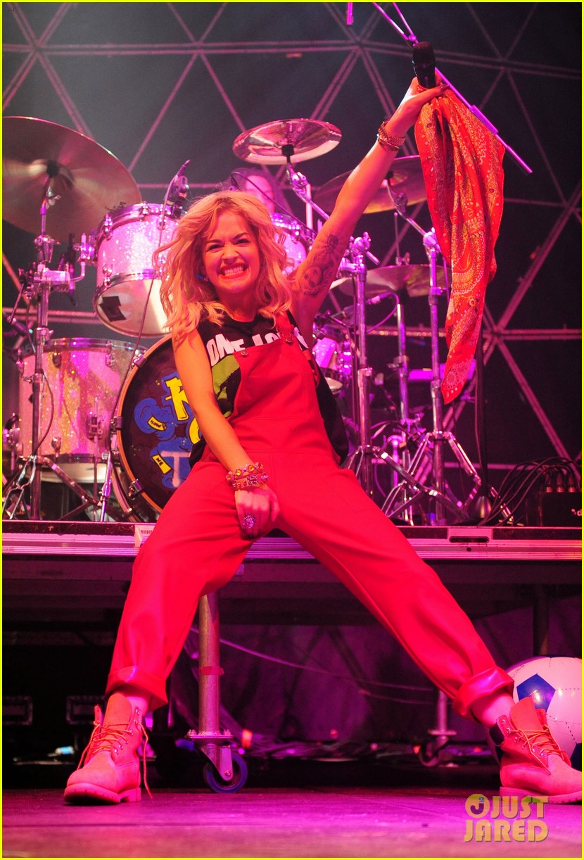 Rita Ora: V Festival Singer: Photo 2705410 | Photos | Just Jared