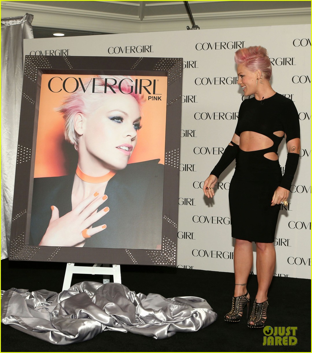 Pink: CoverGirl's New Face!: Photo 2697786 | Pink Photos | Just Jared
