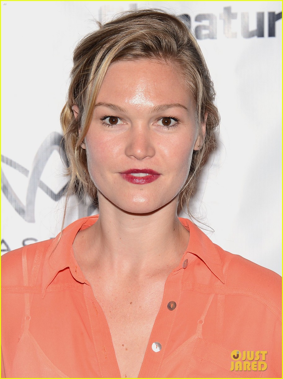 Julia Stiles 'Heartless' Opening Night Party! Photo 2709704 Julia