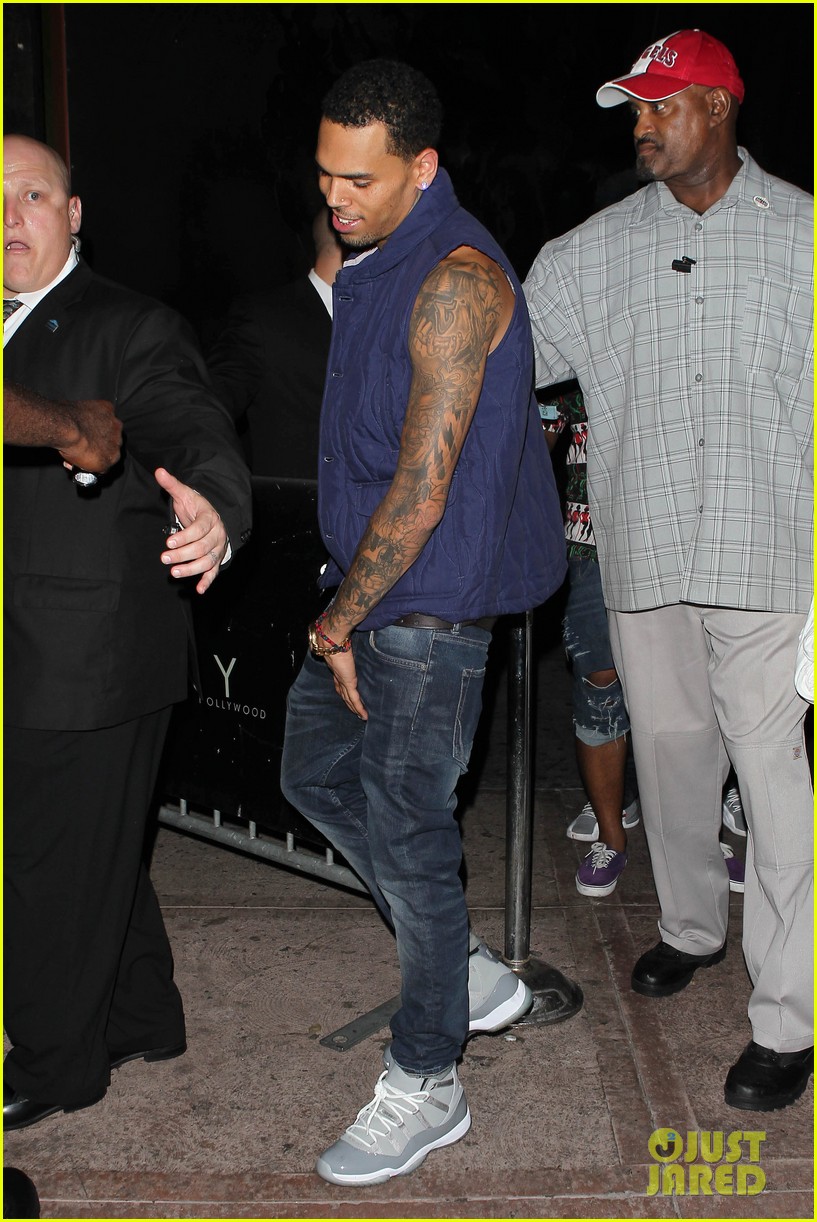 Scully Reducción de precios meditación Chris Brown: The Game's 'Celebration' Music Video!: Photo 2725764 | Chris  Brown, Shirtless Pictures | Just Jared