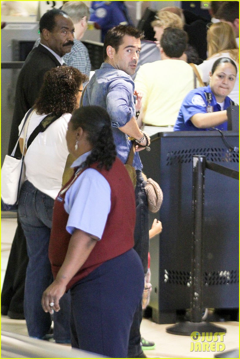 Colin Farrell & Henry FatherSon Flyers Photo 2714226 Alicja