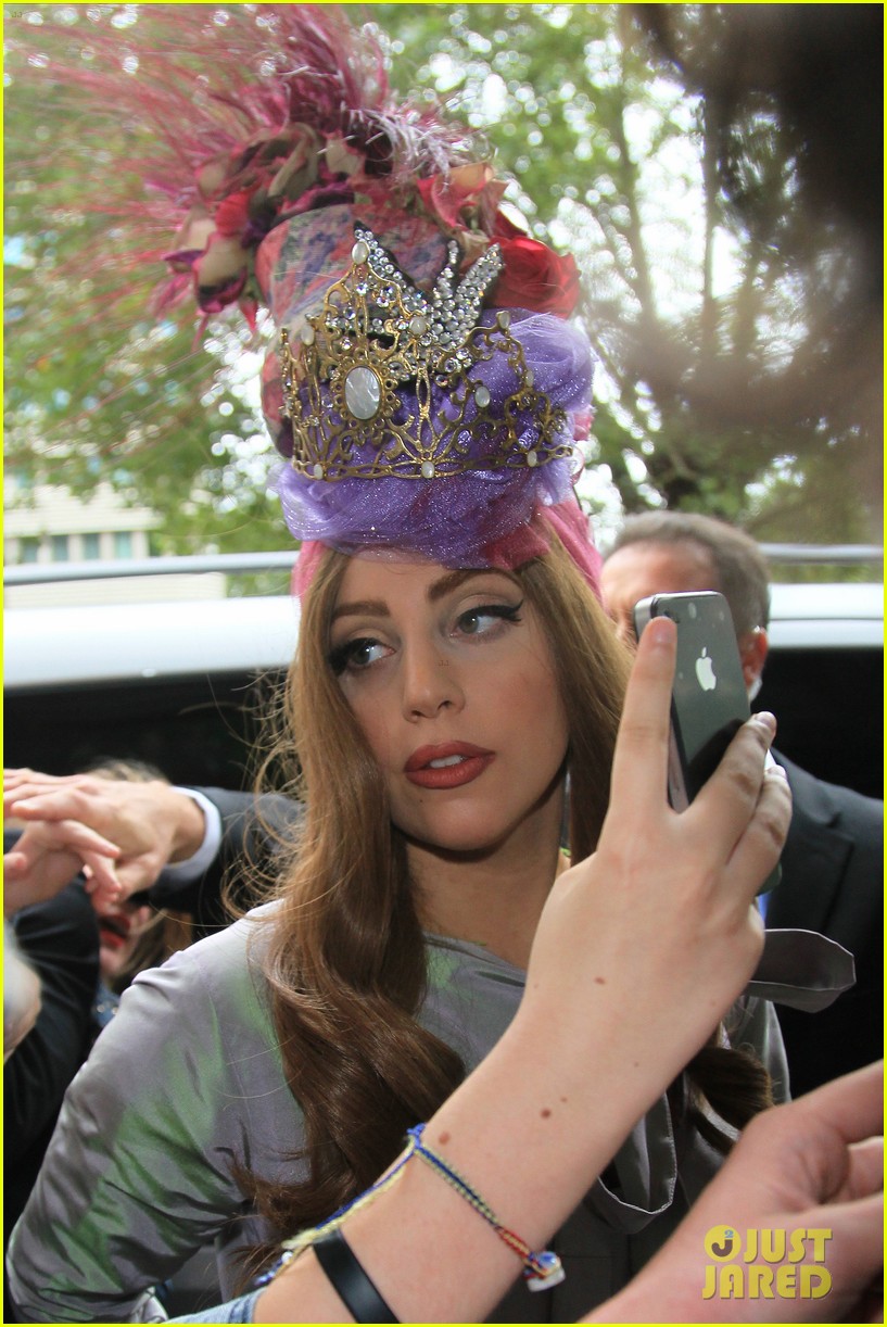 Lady Gaga's Meat Dress On Exhibition in Washington, D.C.! Photo