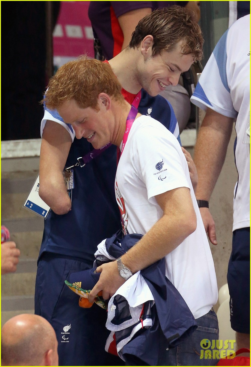 Prince Harry Paralympics Swimming Spectator! Photo 2713814 Prince