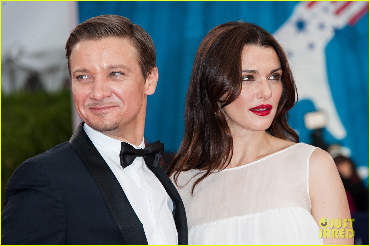 Rachel Weisz: 'Bourne Legacy' France Premiere with Jeremy Renner ...