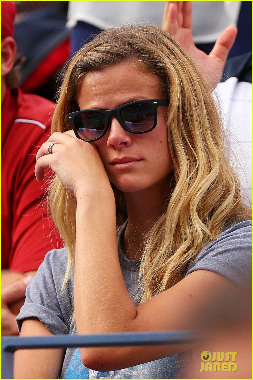 Andy Roddick Plays Final Tennis Match, Brooklyn Decker Cries Photo