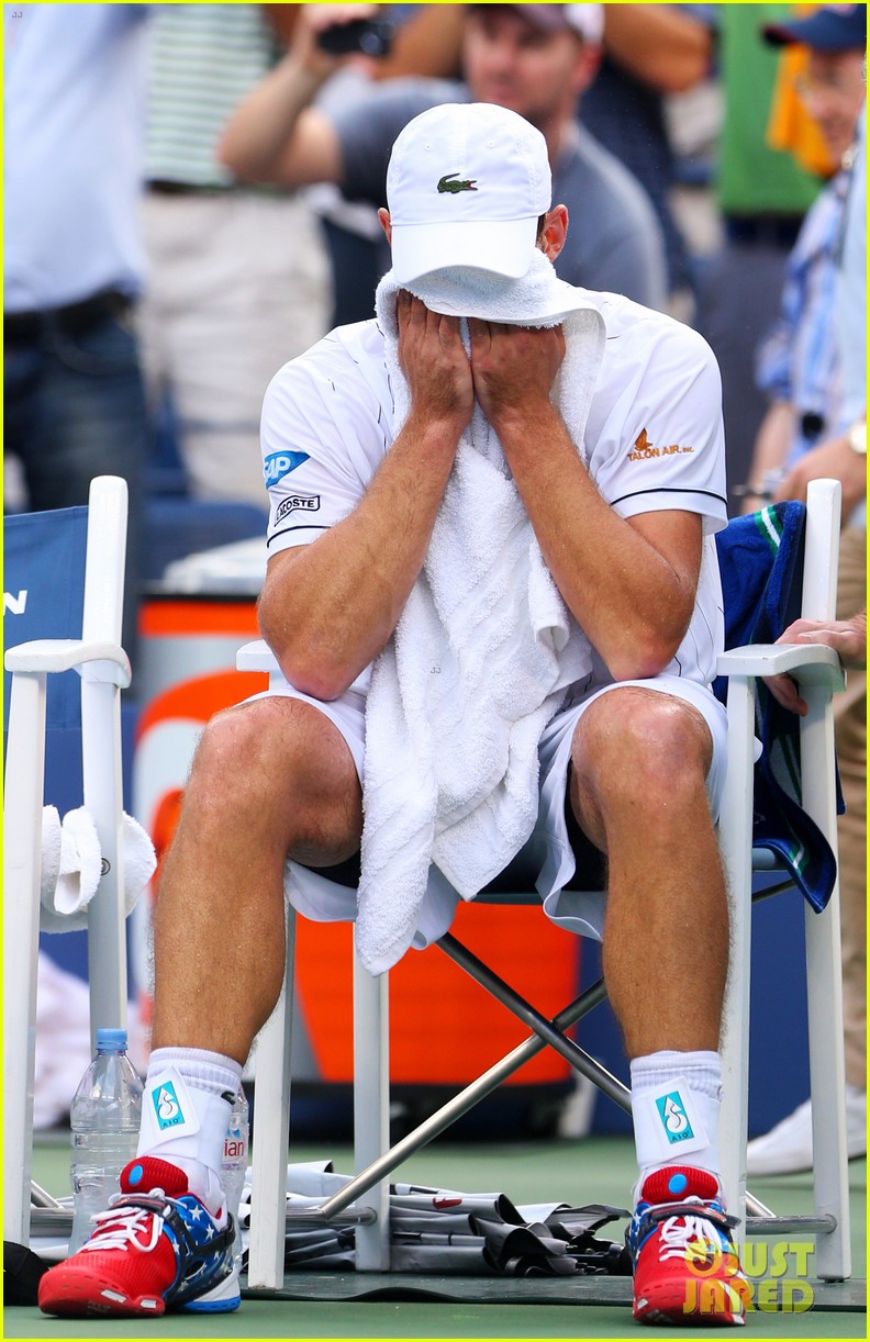 Andy Roddick Plays Final Tennis Match, Brooklyn Decker Cries Photo