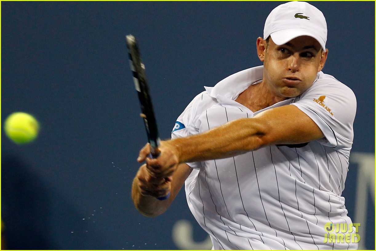 Andy Roddick Plays Final Tennis Match, Brooklyn Decker Cries Photo