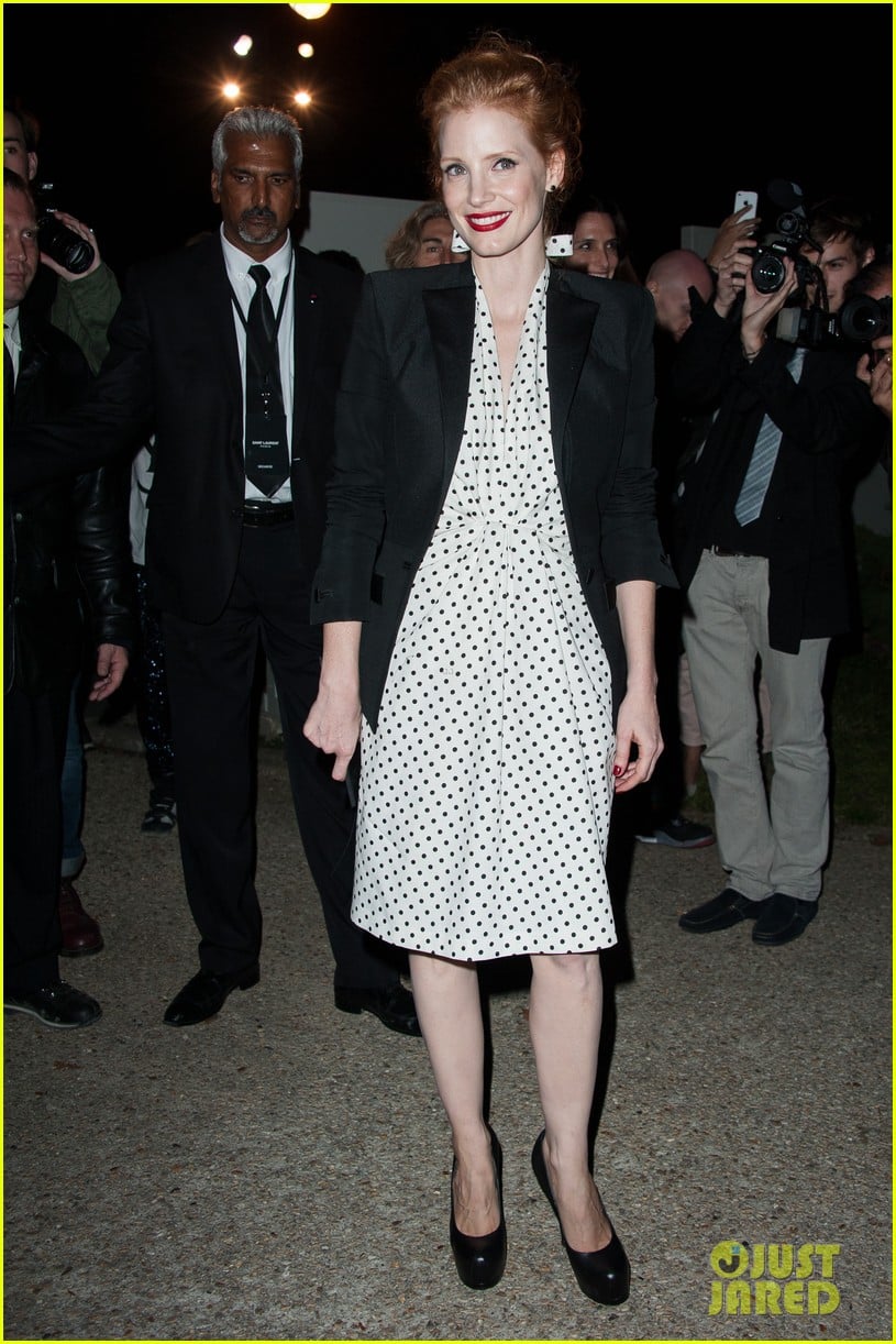Photo: jessica chastain salma hayek yves st laurent fashion show 01