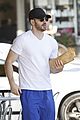 chris evans minka kelly separate lunch outings 18