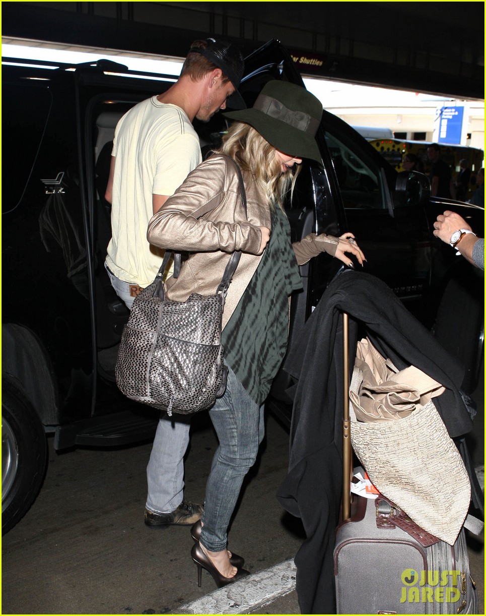 Fergie Angelyne Halloween Costume with Josh Duhamel! Photo 2746700