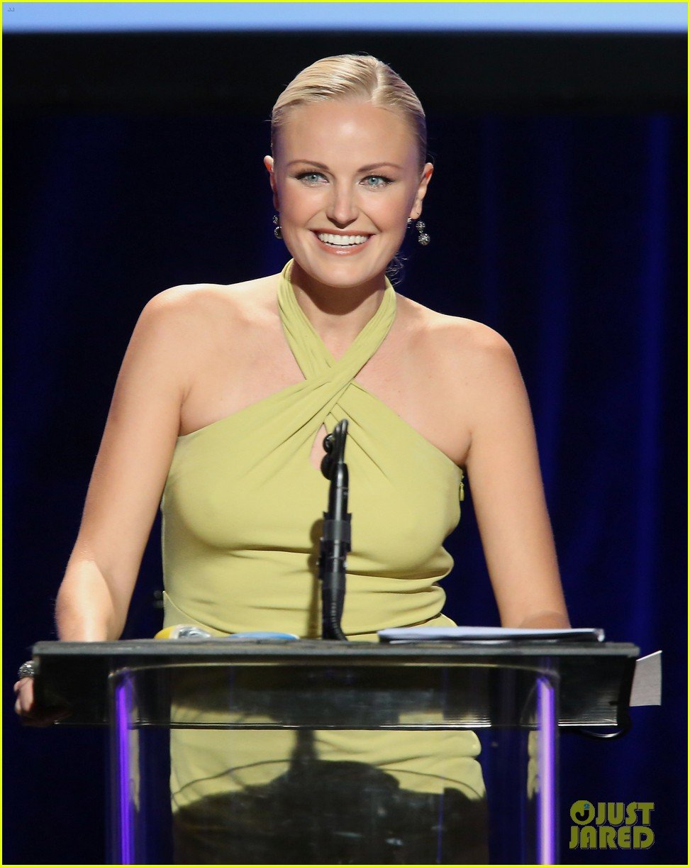 Vanessa Hudgens & Henry Cavill Arthritis Foundation Gala! Photo