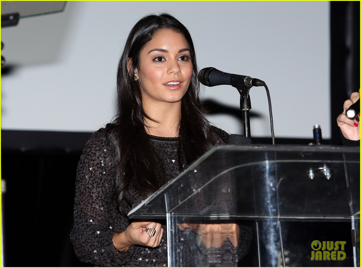 Vanessa Hudgens & Henry Cavill Arthritis Foundation Gala! Photo
