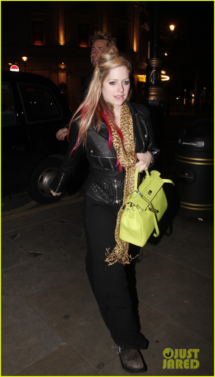 Avril Lavigne & Chad Kroeger: Nobu Dinner Date!: Photo 2736108 | Avril