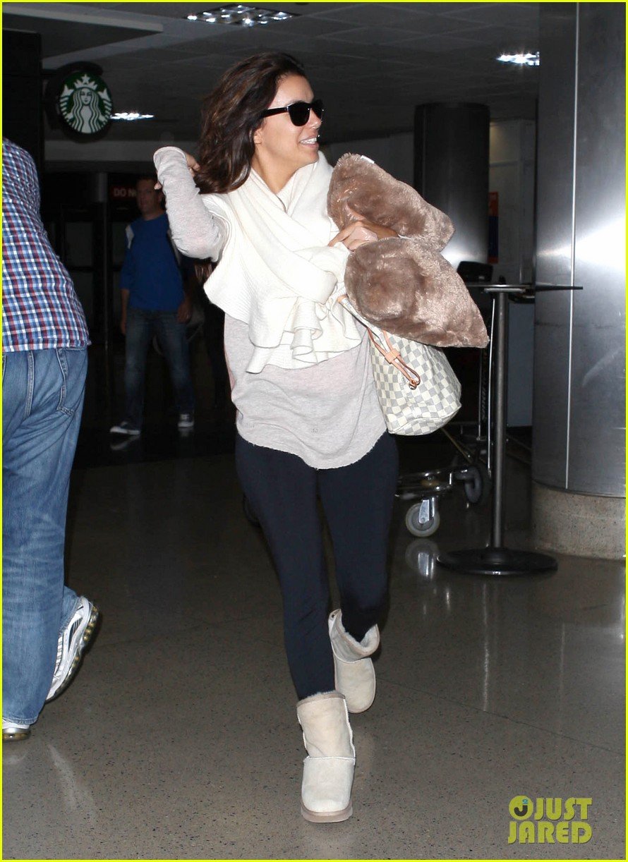 Eva Longoria Loves Rainy Los Angeles! Photo 2741969 Eva Longoria