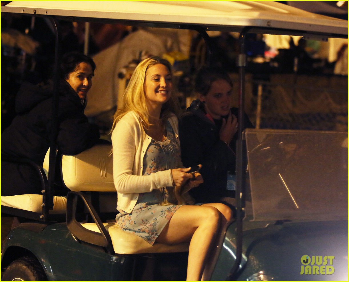 Eva Mendes Curly Hair for 'Clear History'! Photo 2732459 Eva Mendes