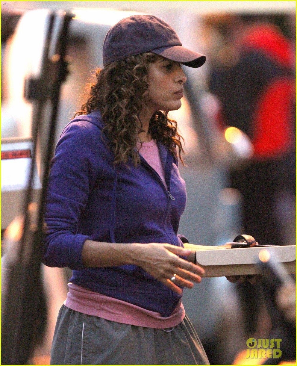 Eva Mendes Curly Hair for 'Clear History'! Photo 2732479 Eva Mendes