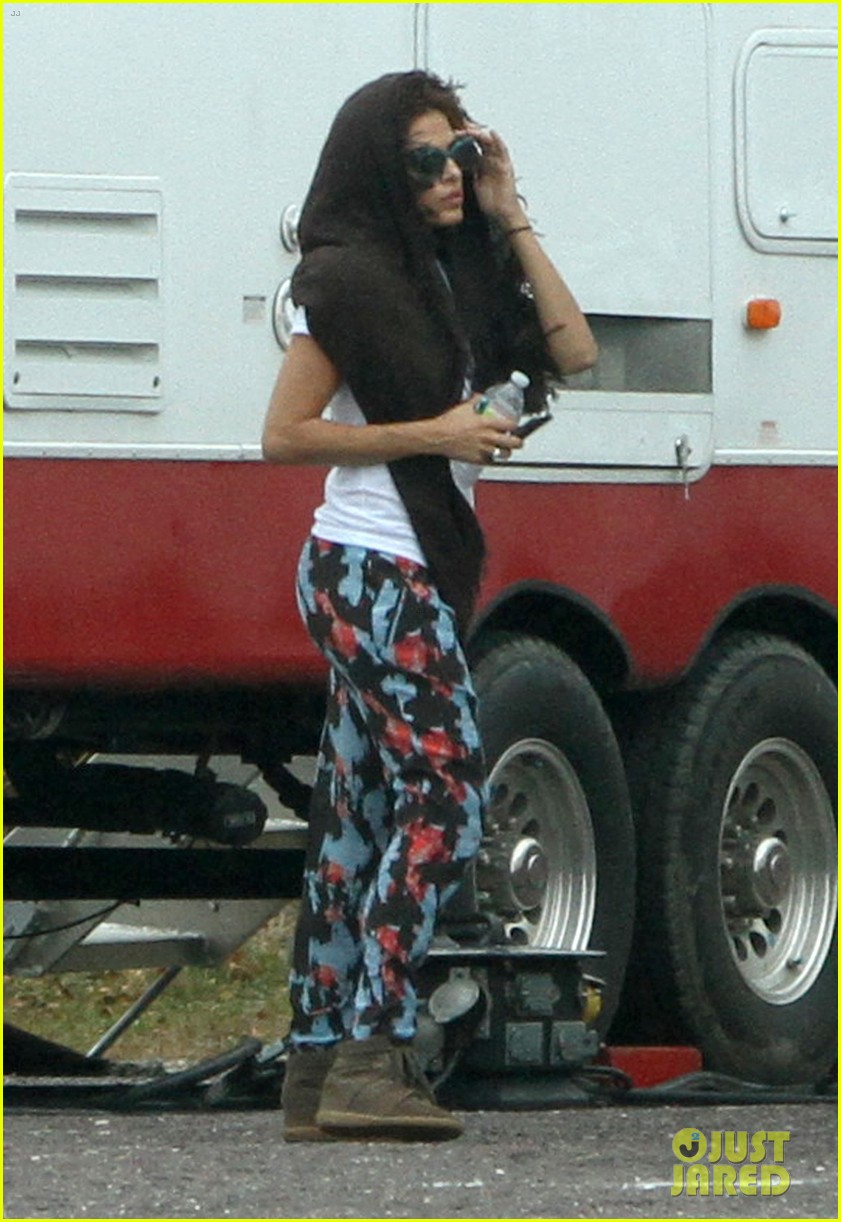 Photo eva mendes clear history set 08 Photo 2741147 Just Jared