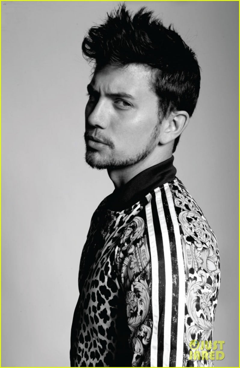 Jackson Rathbone: ‘Glow’ Magazine Feature!: Photo 2748681 | Jackson