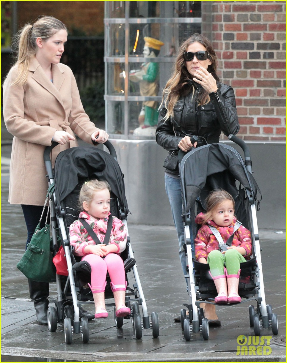 Sarah Jessica Parker Big Apple Morning with the Kids! Photo 2736504