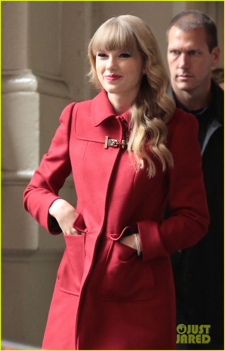 Taylor Swift: 'Red' Sales to Top One Million in First Week?: Photo ...