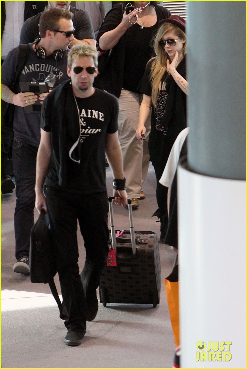 Avril Lavigne Fiance Chad Kroeger on Tour Photo 2762823