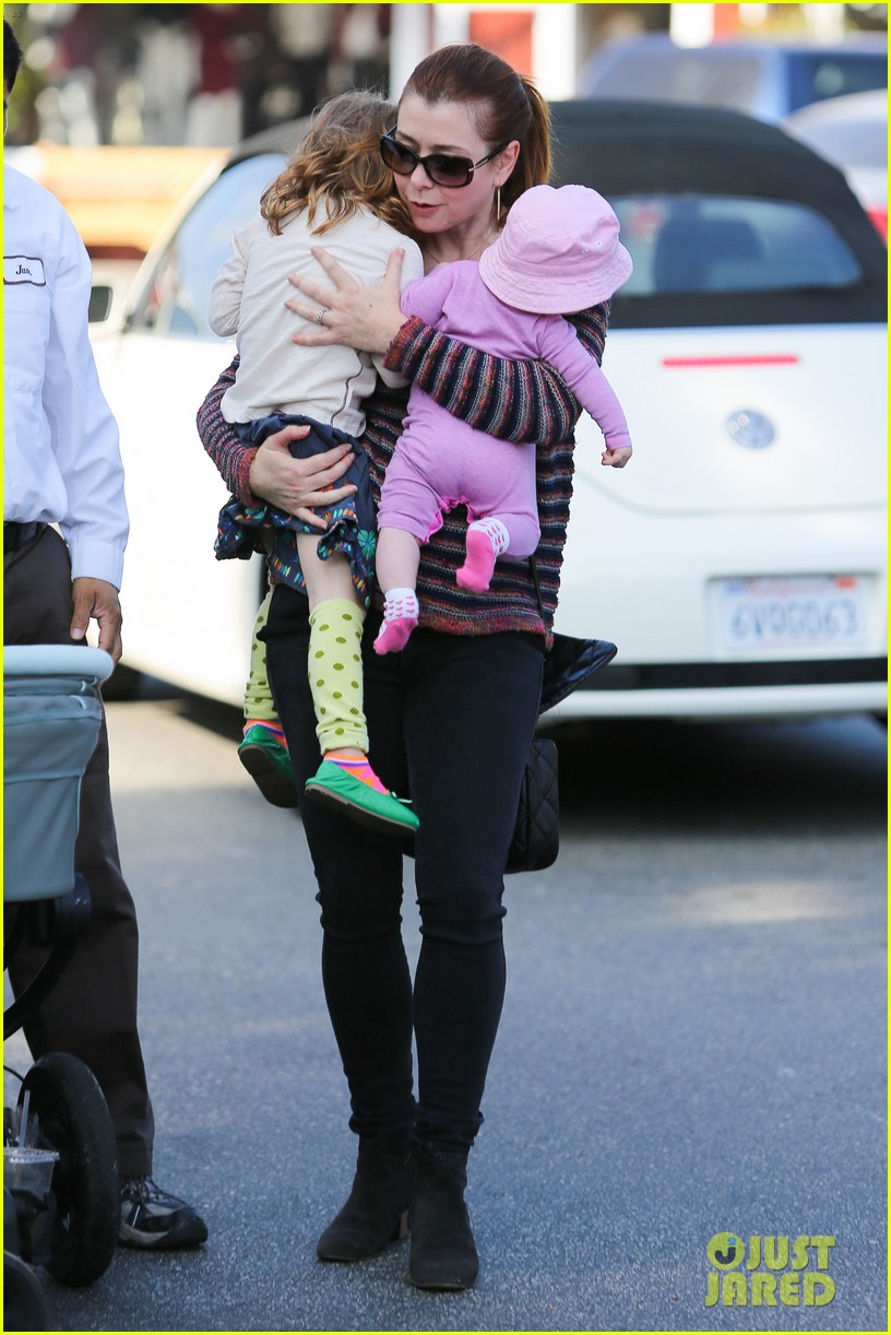 Alyson Hannigan Girls Day Out with Satyana & Keeva! Photo 2881614