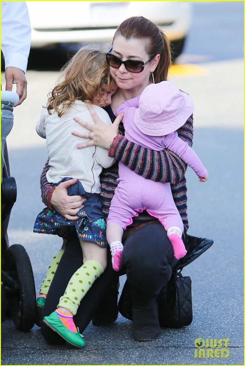 Alyson Hannigan Girls Day Out with Satyana & Keeva! Photo 2881615