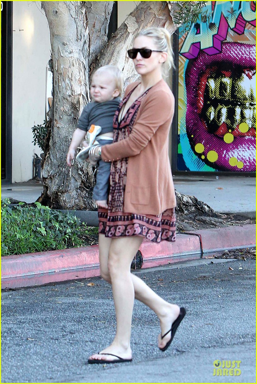 Kate Hudson: Birthday Party with the Boys!: Photo 2760547 | Bingham