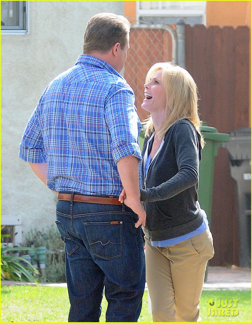 Julie Bowen 'Modern Family' Filming! Photo 2749638 Eric Stonestreet, Jesse Tyler Ferguson