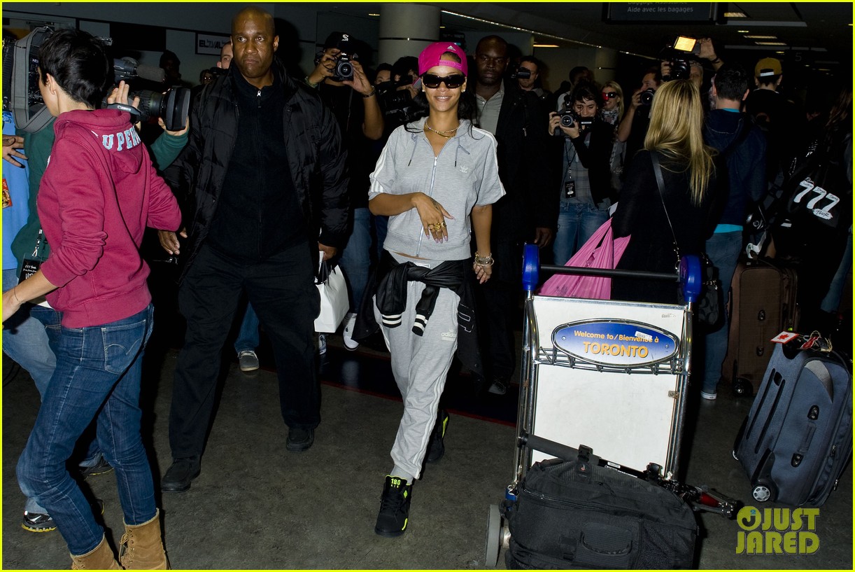 Rihanna Danforth Concert In Toronto Tonight Photo 2758054 Rihanna 