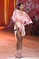 rihanna victorias secret fashion show 2012 performance 29