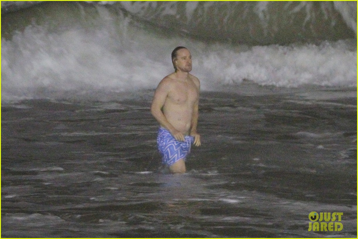 Owen Wilson & Stephen Dorff: Shirtless Beach Buddies! owen wilson steph...