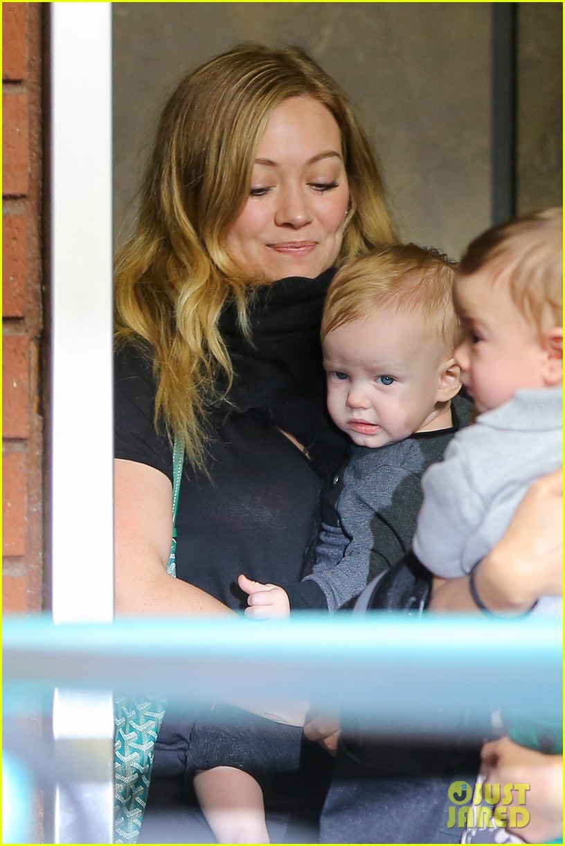 Hilary Duff 'Luca's Getting His Teeth for Christmas!' Photo 2769865