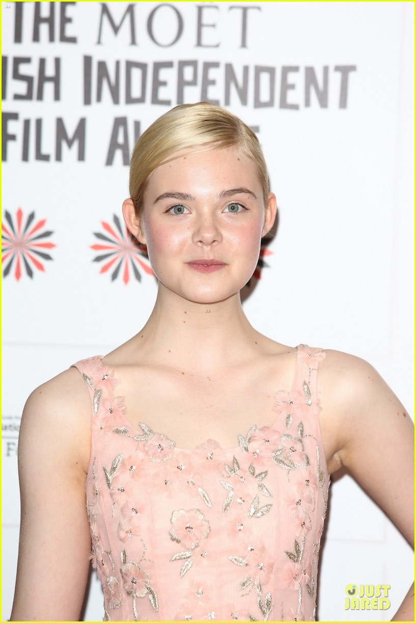 Photo: elle fanning & felicity jones british independent film awards