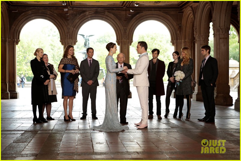 Who is 'Gossip Girl'? Finale Spoilers Revealed! Photo 2777514