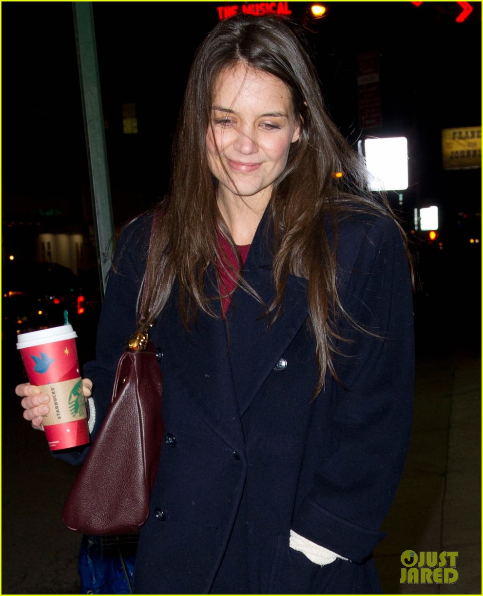 katie holmes broadway play dead accounts sets early closing 022781514