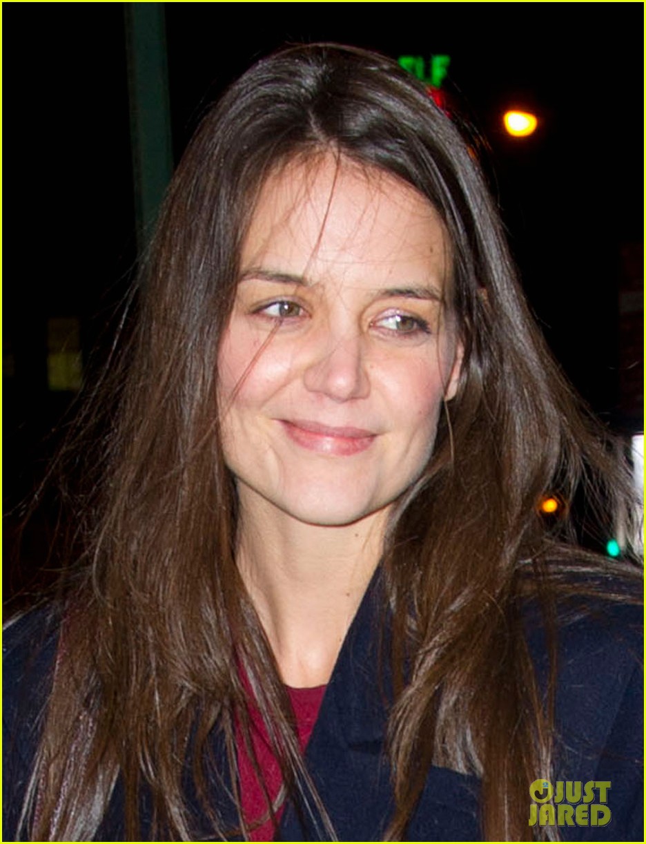katie holmes broadway play dead accounts sets early closing 032781515