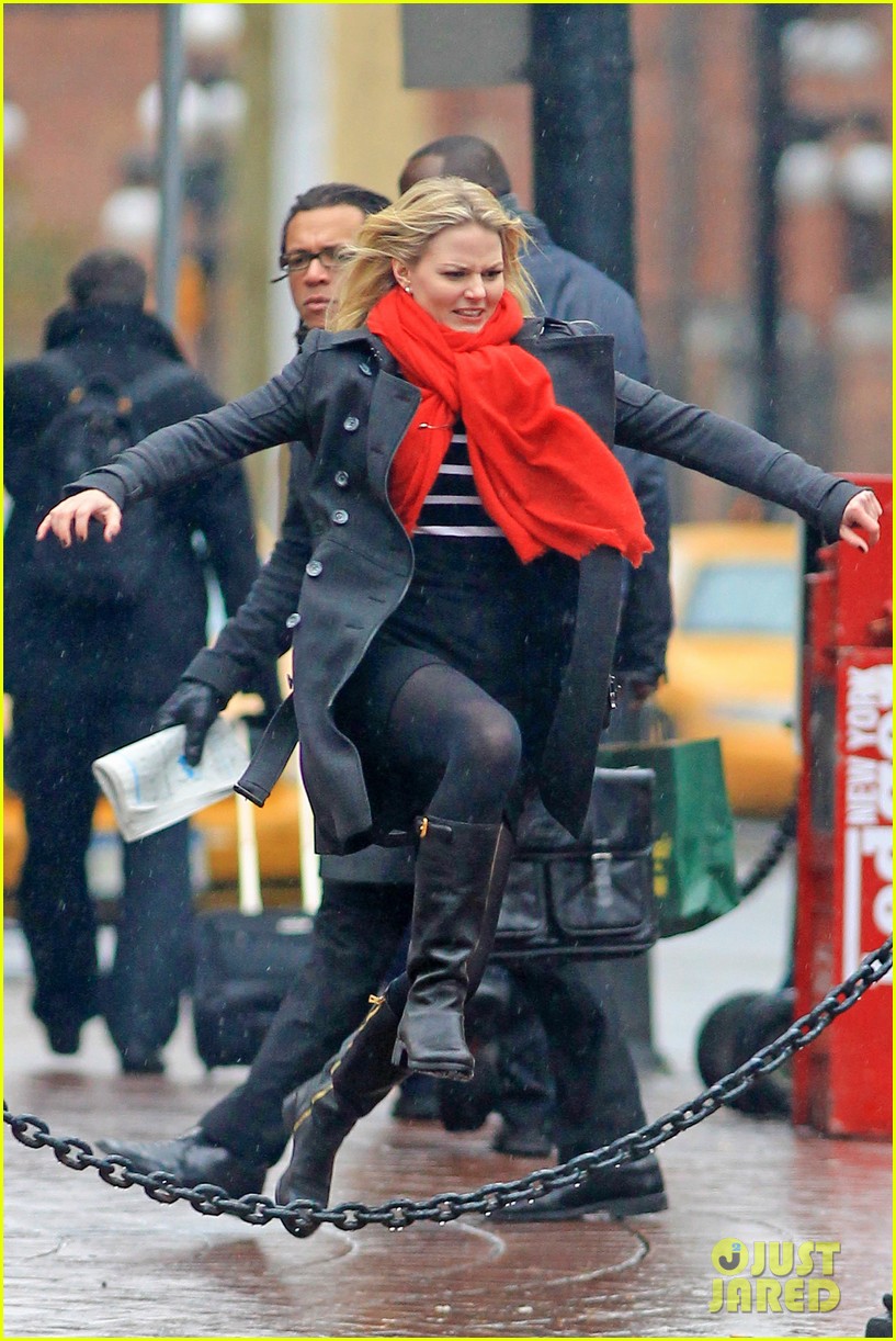 Jennifer Morrison Running & Jumping for �Once Upon A Time Jennifer Morrison Running & Jumping for �Once Upon A Time