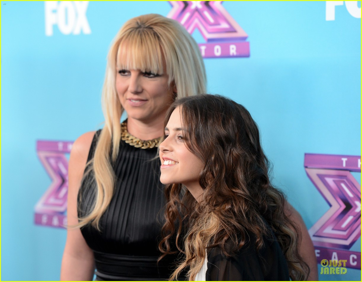 Britney Spears & Demi Lovato 'X Factor' Season Finale News Conference