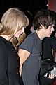 taylor swift harry styles holding hands after 1d concert 02