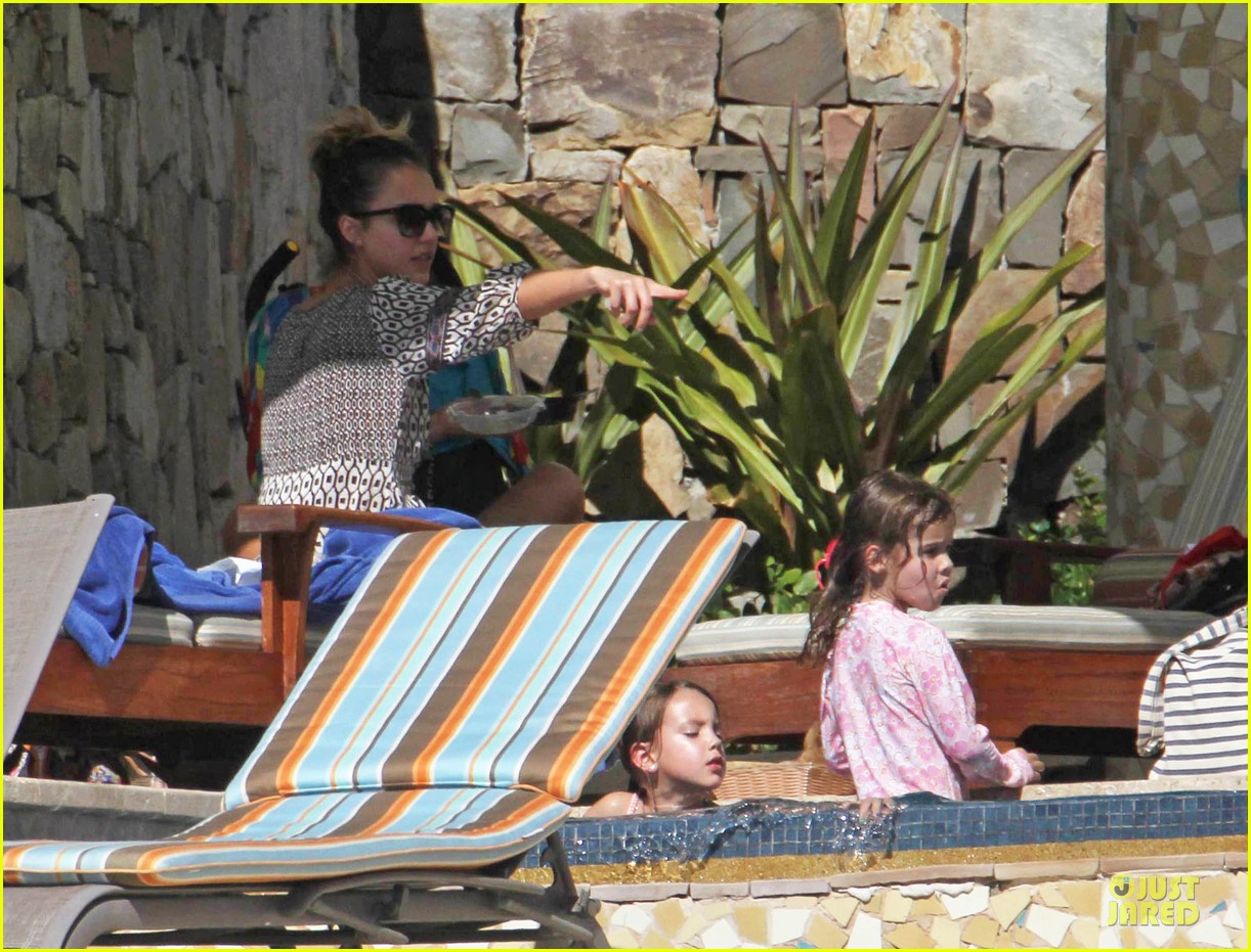 Jessica Alba: Bikini Vacation in Cabo San Lucas!: Photo 2784048 | Cash