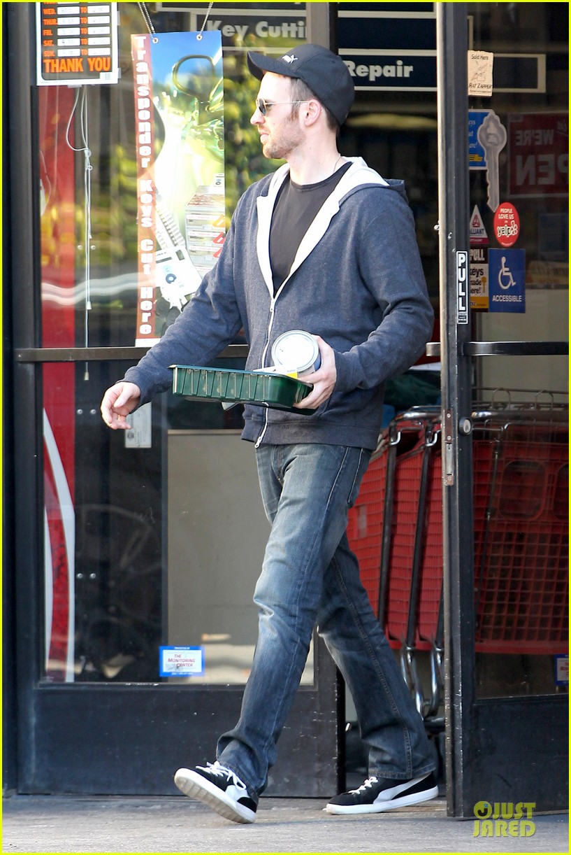 Chris Evans Ace Hardware Handyman! Photo 2800518 Chris Evans Photos