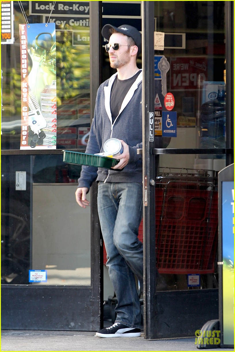 Chris Evans Ace Hardware Handyman! Photo 2800519 Chris Evans Photos